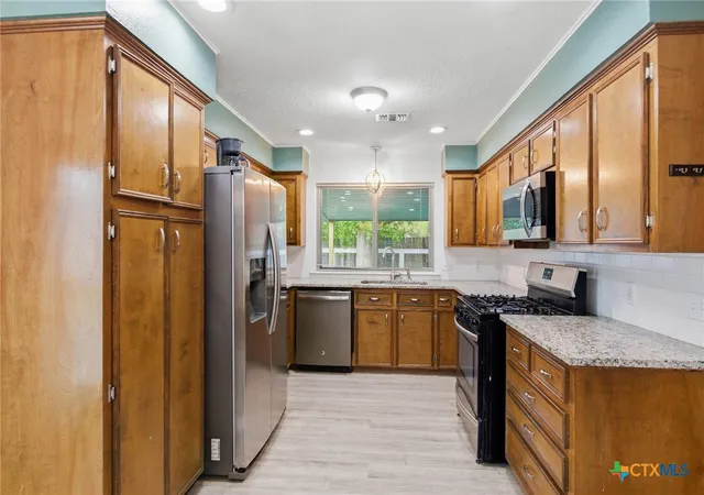 Photo 4 of Single family home for sale at 205 Westchester Dr, Victoria, TX 77904 | MLS# 607477 | Listing updated on 2026-09-05