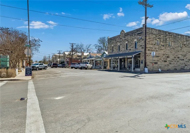 Photo 3 of House for sale at 606 High St, Comfort, TX 78013 | MLS# 605685 | Listing updated on 2026-03-31