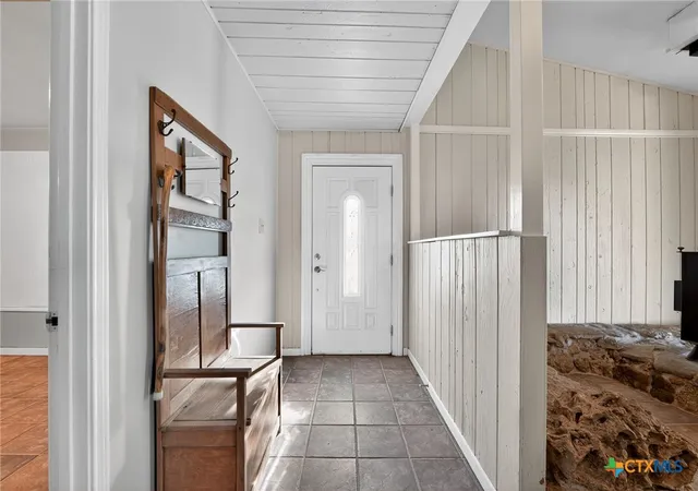 Photo 2 of Single family home for sale at 205 Lakewood Dr, Gatesville, TX 76528 | MLS# 608357 | Listing updated on 2026-08-24