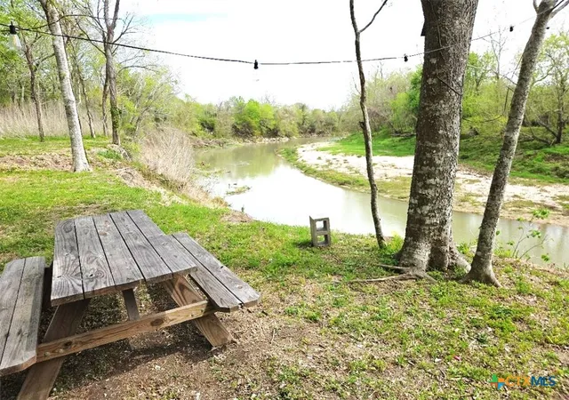 Photo 1 of Land for sale at 922 Us Hwy 59, Victoria, TX 77905 | MLS# 607363 | Listing updated on 2026-09-04