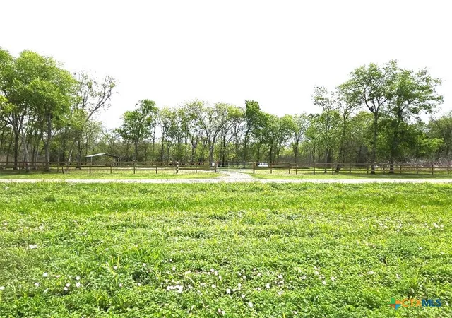 Photo 2 of Land for sale at 922 Us Hwy 59, Victoria, TX 77905 | MLS# 607363 | Listing updated on 2026-09-04