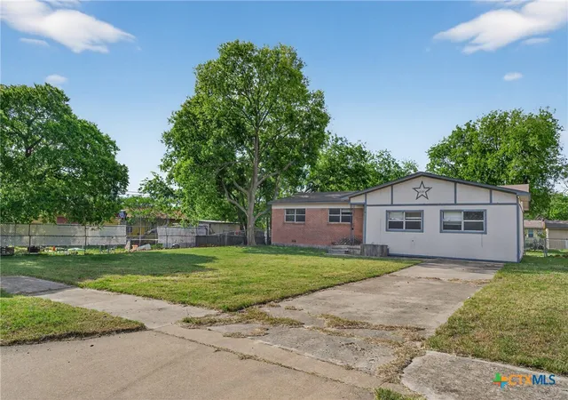Photo 2 of Single family home for sale at 2101 Urbantke Ln, Copperas Cove, TX 76522 | MLS# 608384 | Listing updated on 2026-09-10