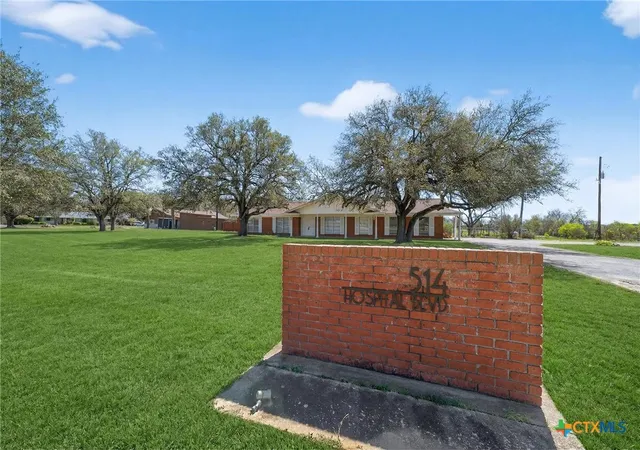 Photo 3 of Sale Pending at 514 Hospital Blvd, Floresville, TX 78114 | MLS# 606879 | Listing updated on 2026-09-21