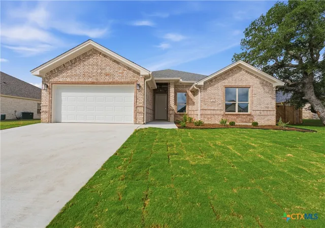 Photo 1 of Sale Pending at 111 Overlook Trl, Copperas Cove, TX 76522 | MLS# 608530 | Listing updated on 2026-08-27