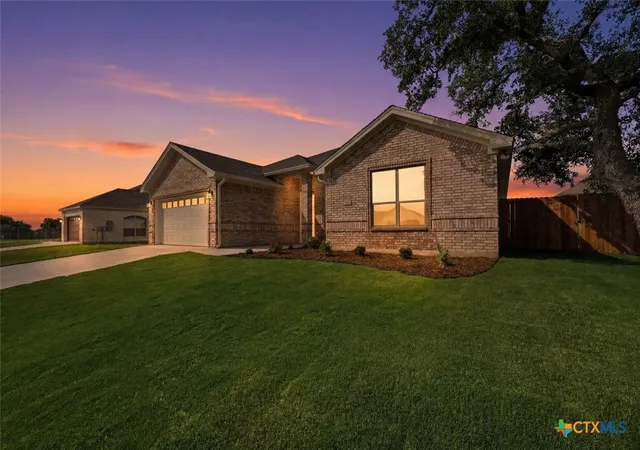 Photo 3 of Sale Pending at 111 Overlook Trl, Copperas Cove, TX 76522 | MLS# 608530 | Listing updated on 2026-08-27