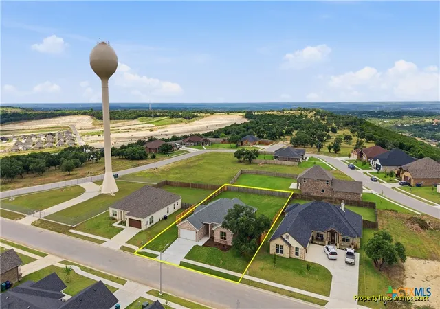 Photo 4 of Sale Pending at 111 Overlook Trl, Copperas Cove, TX 76522 | MLS# 608530 | Listing updated on 2026-08-27