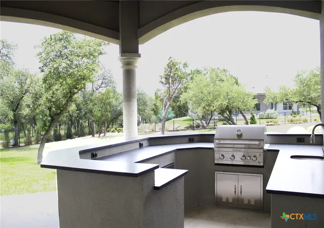 Photo 3 of Single family home for sale at 108 Lakeview Ests Dr, Belton, TX 76513 | MLS# 608637 | Listing updated on 2026-08-29