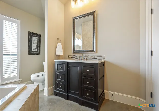 Photo 4 of Single family home for sale at 1007 Saddle Blf Dr, Salado, TX 76571 | MLS# 607792 | Listing updated on 2026-09-16