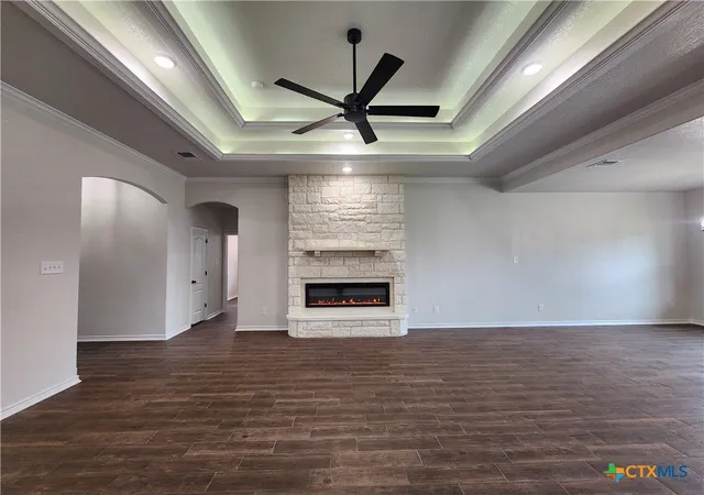 Photo 4 of Single family home for sale at 718 Golden Eagle Dr, Salado, TX 76571 | MLS# 608712 | Listing updated on 2026-09-15