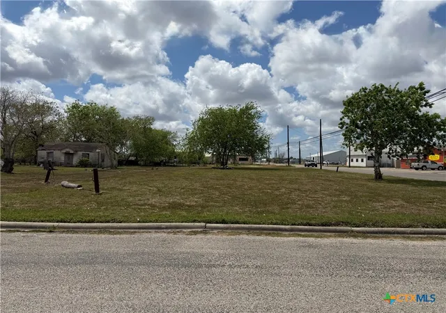 Land for sale at 105 S Juanita St, Port Lavaca, TX 77979 | MLS# 608675