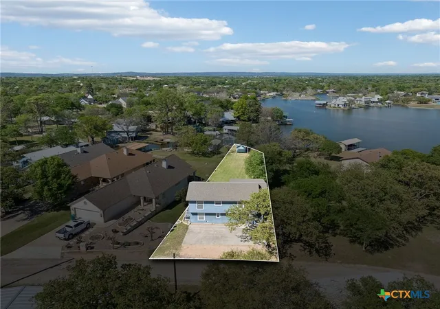 Photo 2 of Sale Pending at 619 Clear Cvs Dr, Granite Shoals, TX 78654 | MLS# 607897 | Listing updated on 2026-08-27