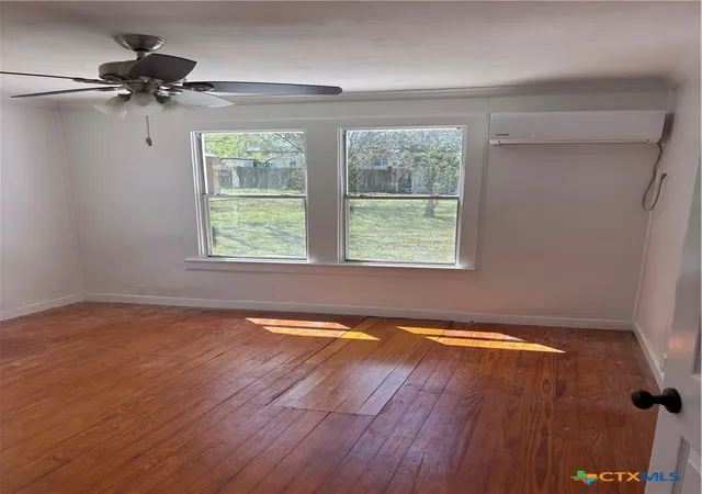 Photo 13 of Sale Pending at 308 Poth St, Yoakum, TX 77995 | MLS# 608826 | Listing updated on 2026-08-19