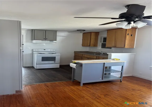 Photo 3 of Sale Pending at 308 Poth St, Yoakum, TX 77995 | MLS# 608826 | Listing updated on 2026-08-19