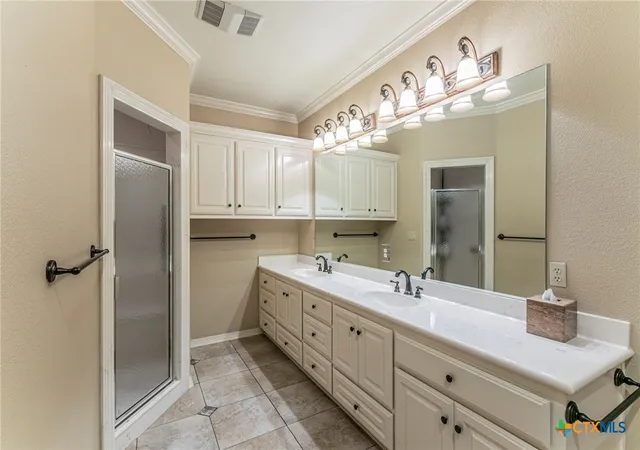 Photo 3 of Single family home for sale at 1305 Daisy Ln, Temple, TX 76502 | MLS# 608855 | Listing updated on 2026-10-02