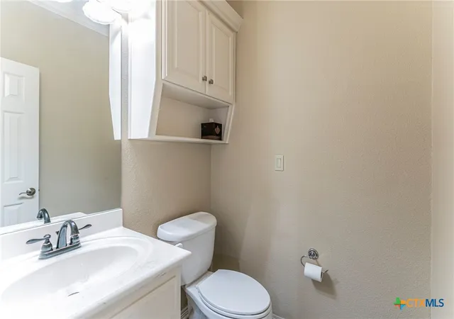 Photo 4 of Single family home for sale at 1305 Daisy Ln, Temple, TX 76502 | MLS# 608855 | Listing updated on 2026-10-02