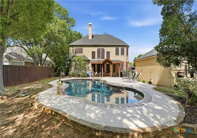 Photo 3 of Single family home for sale at 440 Oak Tr, New Braunfels, TX 78132 | MLS# 608801 | Listing updated on 2026-10-06
