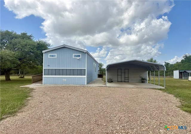 Photo 4 of Sale Pending at 259 Hambleton Rd, Victoria, TX 77905 | MLS# 608632 | Listing updated on 2026-08-20
