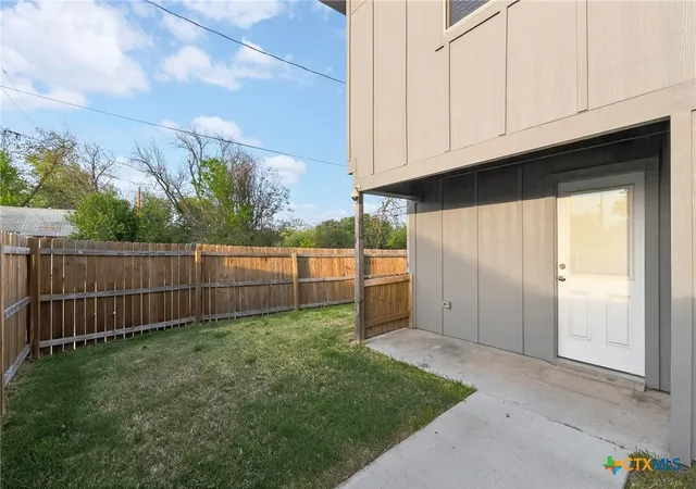 Listing Photo 2 - Condo for sale in building located at 1015 N 10th St, Killeen, TX 76541