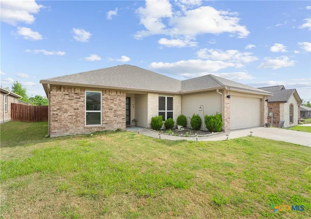 Photo 2 of Single family home for sale at 2720 Turning Crk St, Temple, TX 76504 | MLS# 609412 | Listing updated on 2026-08-29