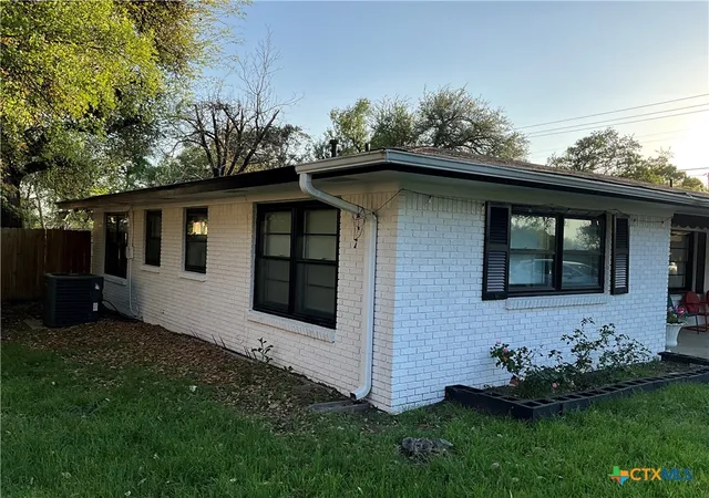 Photo 3 of Single family home for sale at 3413 Forest Trl, Temple, TX 76502 | MLS# 609618 | Listing updated on 2026-09-03