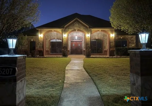 Photo 3 of Single family home for sale at 5207 Driftwood Ct, Killeen, TX 76542 | MLS# 608932 | Listing updated on 2026-09-14