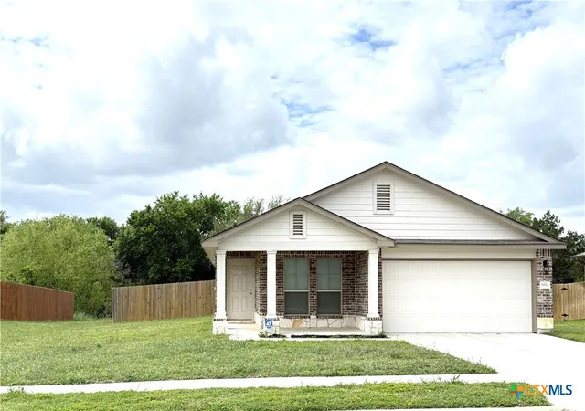 Photo 1 of Single family home for sale at 1910 Bee Crk Loop, Copperas Cove, TX 76522 | MLS# 609920 | Listing updated on 2026-09-09