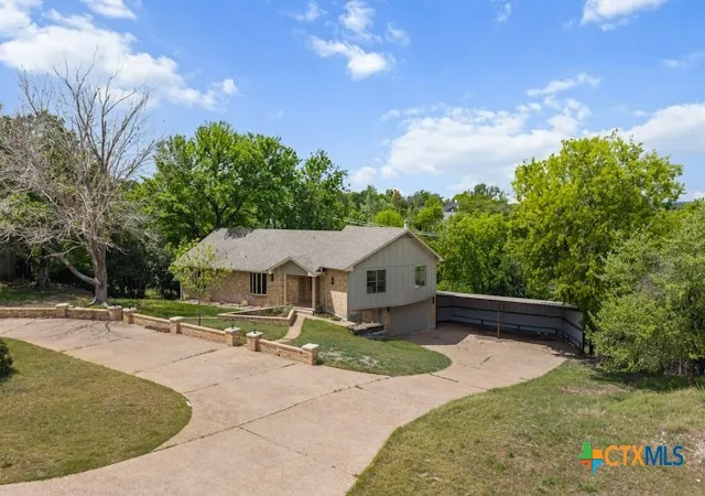 Photo 3 of Single family home for sale at 608 Ridgecrest Dr, Salado, TX 76571 | MLS# 610344 | Listing updated on 2026-09-02