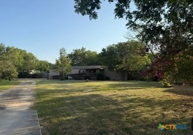 Photo 2 of Manufactured home for sale at 901 Tonkawa Cir, New Braunfels, TX 78130 | MLS# 610346 | Listing updated on 2026-09-29