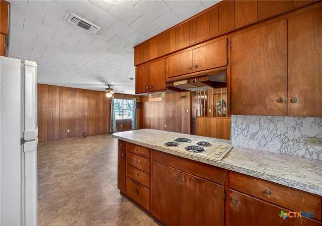 Photo 3 of Single family home for sale at 5353 US Hwy 90a, Gonzales, TX 78629 | MLS# 610324 | Listing updated on 2026-09-18