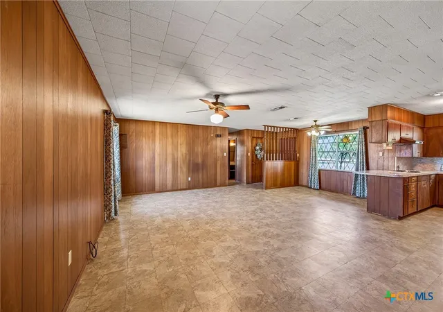 Photo 3 of Single family home for sale at 5353 Us Hwy 90a, Gonzales, TX 78629 | MLS# 610324 | Listing updated on 2026-09-18
