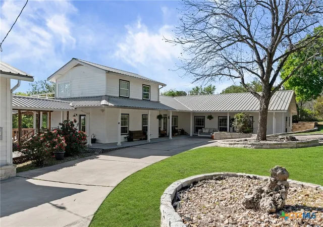 Photo 4 of Single family home for sale at 3719 Smoke Signal Rd, Belton, TX 76513 | MLS# 609898 | Listing updated on 2026-08-17