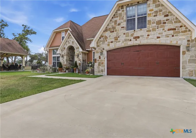 Photo 2 of Single family home for sale at 790 Spanish Grant Rd, Goliad, TX 77963 | MLS# 610297 | Listing updated on 2026-08-30