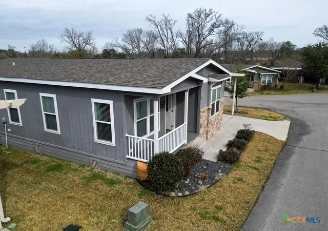 Photo 3 of Manufactured home for sale at 11720 Thousand Trails #35, Willis, TX 77318 | MLS# 610301 | Listing updated on 2026-08-26