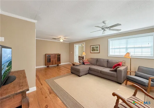 Photo 4 of Single family home for sale at 462 Flatrock Dr, Canyon Lake, TX 78133 | MLS# 609709 | Listing updated on 2026-07-07