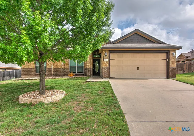 Photo 1 of Sale Pending at 7814 Dudleys Draw Dr, Temple, TX 76502 | MLS# 610435 | Listing updated on 2026-09-30