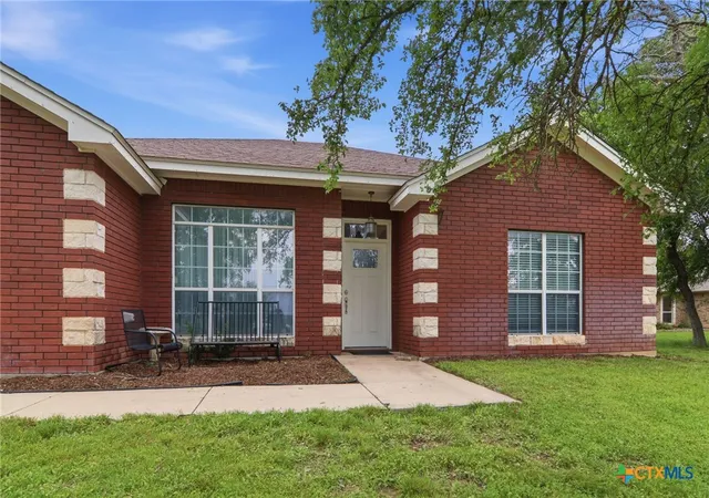 Photo 4 of Sale Pending at 1398 County Rd 3152, Kempner, TX 76539 | MLS# 610568 | Listing updated on 2026-09-12