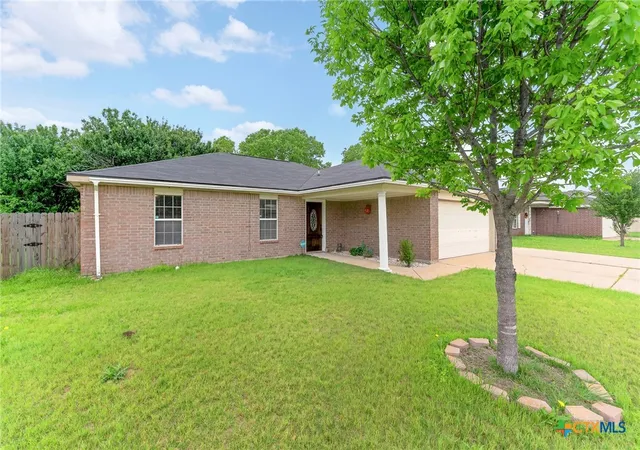 Photo 2 of Single family home for sale at 5909 Medina Dr, Killeen, TX 76542 | MLS# 611166 | Listing updated on 2026-09-16