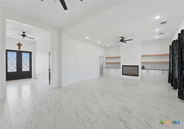 Photo 4 of Single family home for sale at 1 Post Oak St, Cuero, TX 77954 | MLS# 610879 | Listing updated on 2026-09-11