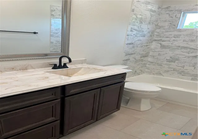 Photo 15 of Single family home for sale at 1344 Bellewood Ln, Canyon Lake, TX 78133 | MLS# 610139 | Listing updated on 2026-09-10