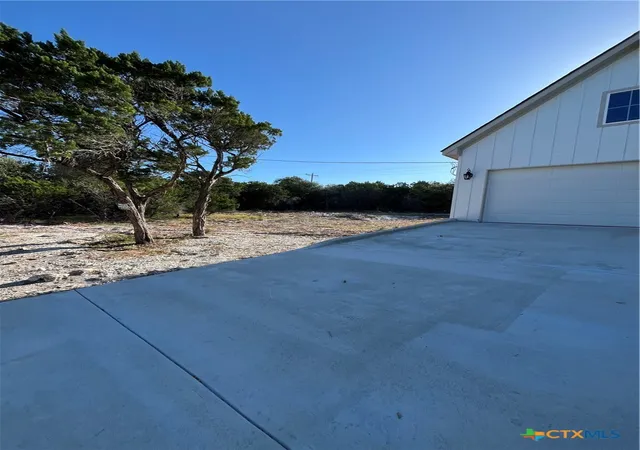 Photo 2 of Single family home for sale at 1344 Bellewood Ln, Canyon Lake, TX 78133 | MLS# 610139 | Listing updated on 2026-09-10