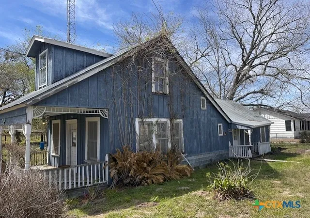 Photo 2 of Sale Pending at 271 W Fm 884, Weesatche, TX 77993 | MLS# 611595 | Listing updated on 2026-09-02