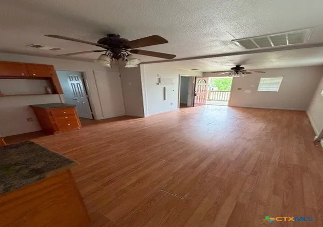 Photo 3 of Single family home for sale at 707 W Houston Ave, Seadrift, TX 77983 | MLS# 610702 | Listing updated on 2026-08-07