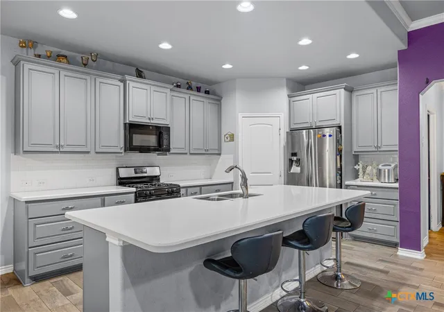 Photo 3 of Single family home for sale at 1701 Meadow Ln, Lockhart, TX 78644 | MLS# 611799 | Listing updated on 2026-10-02