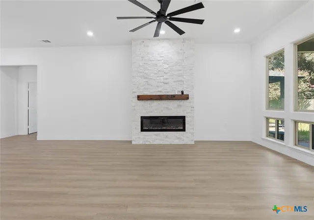 Photo 4 of Single family home for sale at 114 Chimney Rock Dr, Victoria, TX 77904 | MLS# 611794 | Listing updated on 2026-09-01