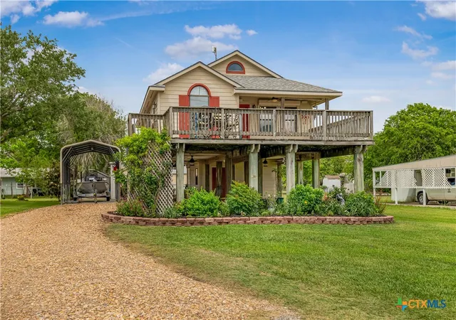 Single family home for sale at 205 E Bay Ave, Seadrift, TX 77983 | MLS# 611059