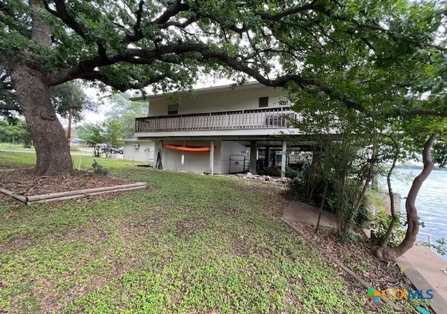 Photo 2 of Single family home for sale at 1128 Hill Cir E Dr, Granite Shoals, TX 78654 | MLS# 611898 | Listing updated on 2026-08-21