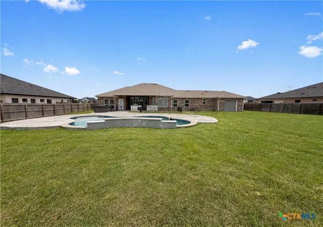 Photo 4 of Single family home for sale at 6112 Wye Oak Dr, Salado, TX 76571 | MLS# 612124 | Listing updated on 2026-10-07
