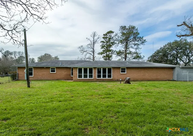 Photo 2 of Single family home for sale at 3534 Us Hwy 90a, Gonzales, TX 78629 | MLS# 612084 | Listing updated on 2026-08-20