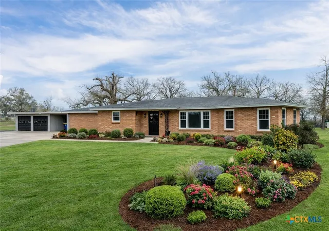 Photo 3 of Single family home for sale at 3534 Us Hwy 90a, Gonzales, TX 78629 | MLS# 612084 | Listing updated on 2026-08-20