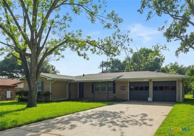 Photo 1 of Single family home for sale at 2410 Robin Rd, Temple, TX 76502 | MLS# 612058 | Listing updated on 2026-10-03